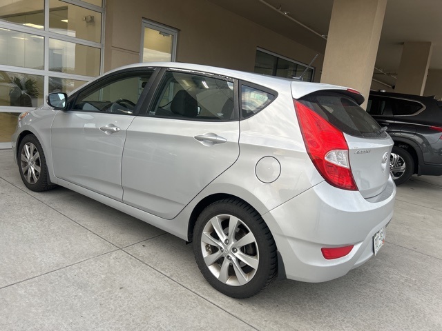 2013 Hyundai Accent SE photo 4