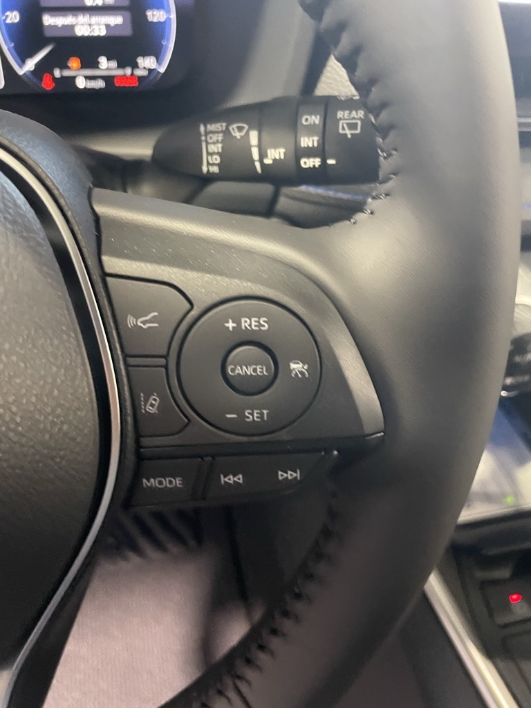 2025 Toyota RAV4 Hybrid XSE photo 36