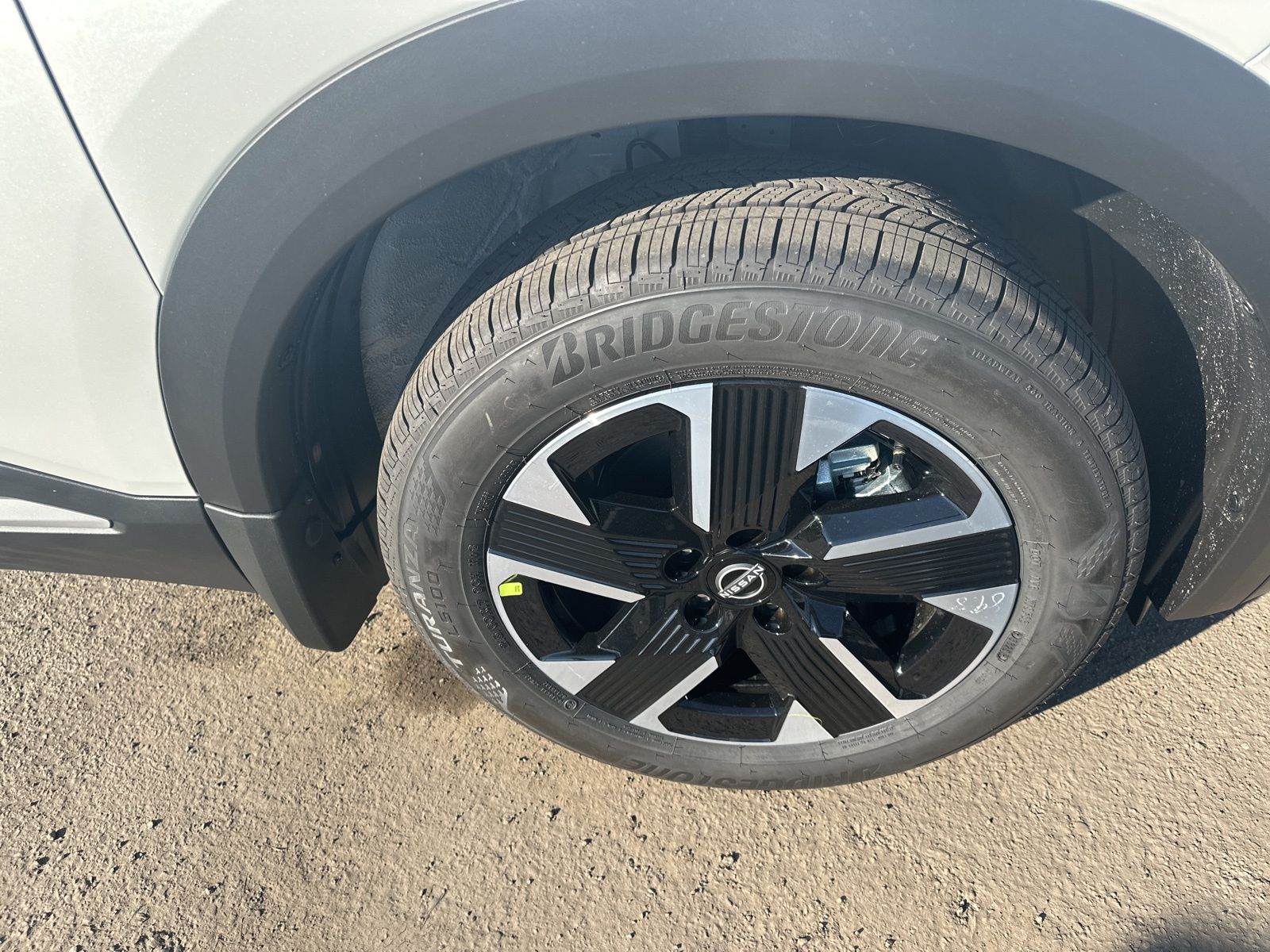 2026 Nissan Kicks SV photo 4