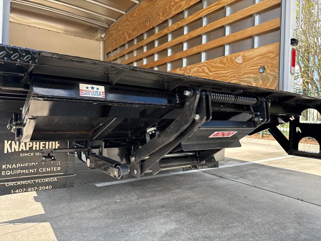 2026 Ford E-450 photo 17