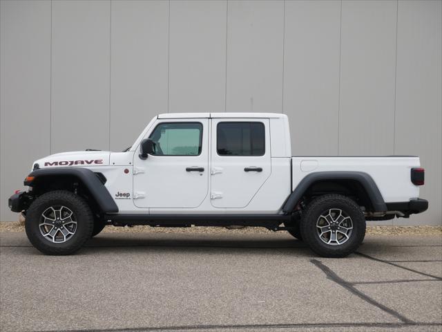 2025 Jeep Gladiator Mojave photo 2