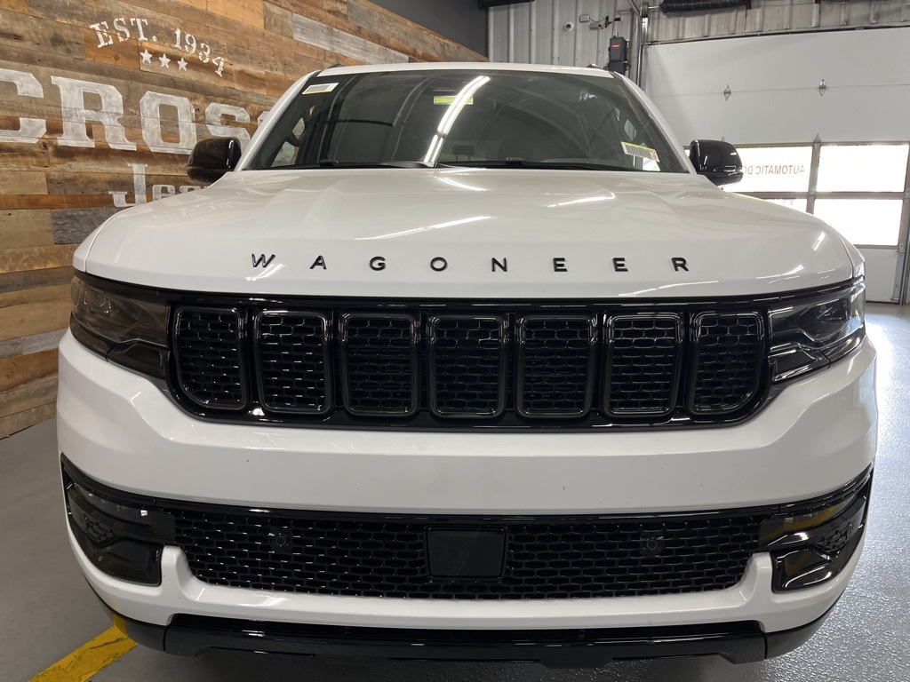 2025 Jeep Wagoneer L Carbide photo 16