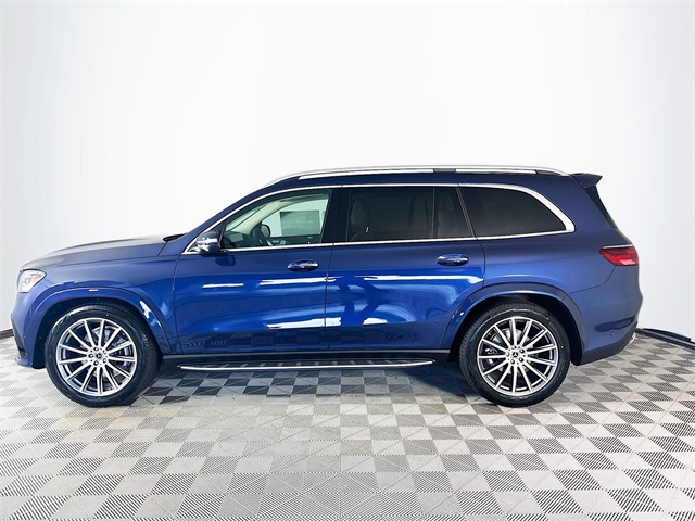 2026 Mercedes Benz GLS 450 4MATIC photo 4