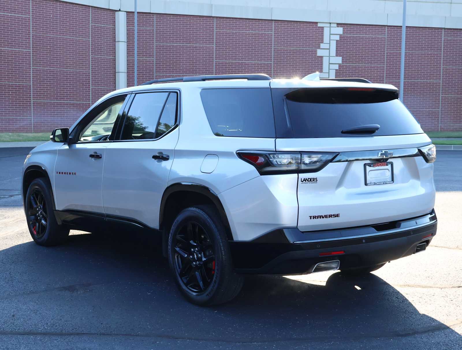2021 Chevrolet Traverse Premier photo 4