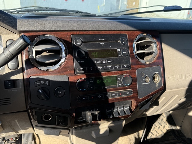 2008 Ford F-350 Lariat photo 19