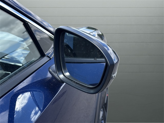 2025 Nissan Kicks SR photo 26