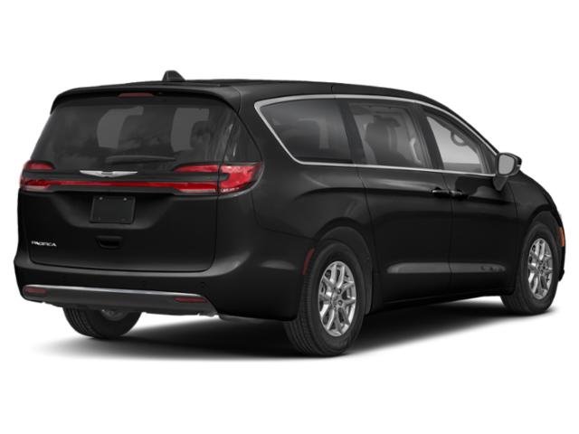 Used 2024 Chrysler Pacifica Touring L with VIN 2C4RC1BG0RR151406 for sale in Brooklyn Center, Minnesota