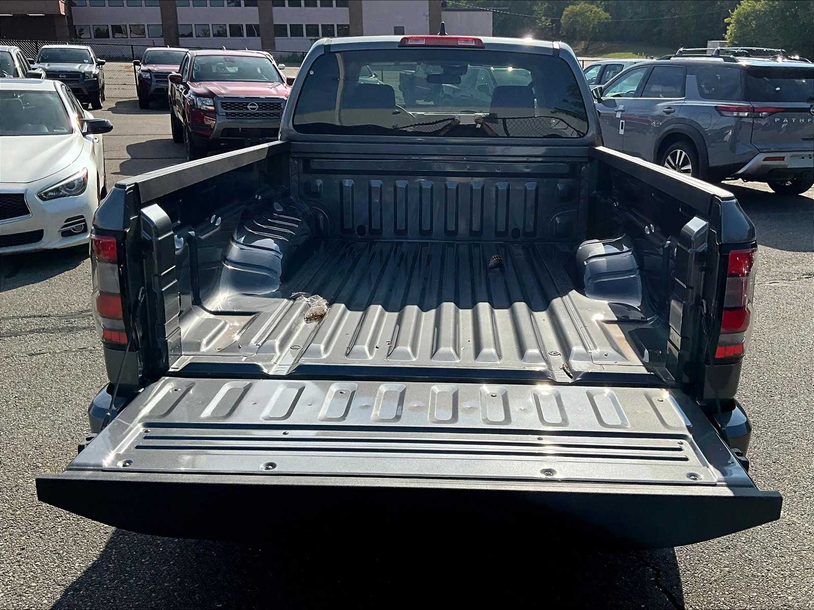 2025 Nissan Frontier SV photo 22