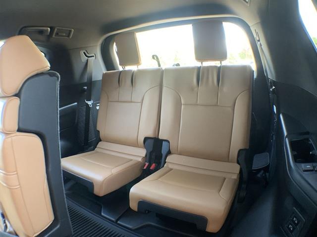 2022 Lexus LX 600 Luxury photo 23