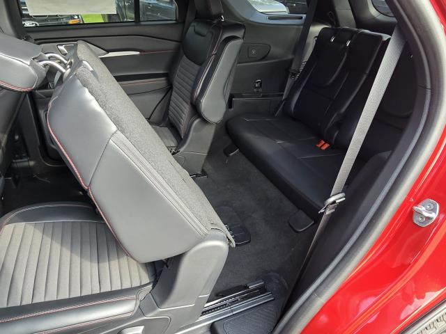 2025 Ford Explorer ST-Line photo 22
