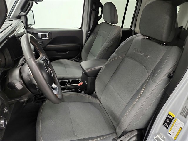 2024 Jeep Wrangler Sahara photo 18