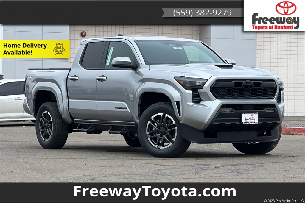 2026 Toyota Tacoma TRD Sport's photo