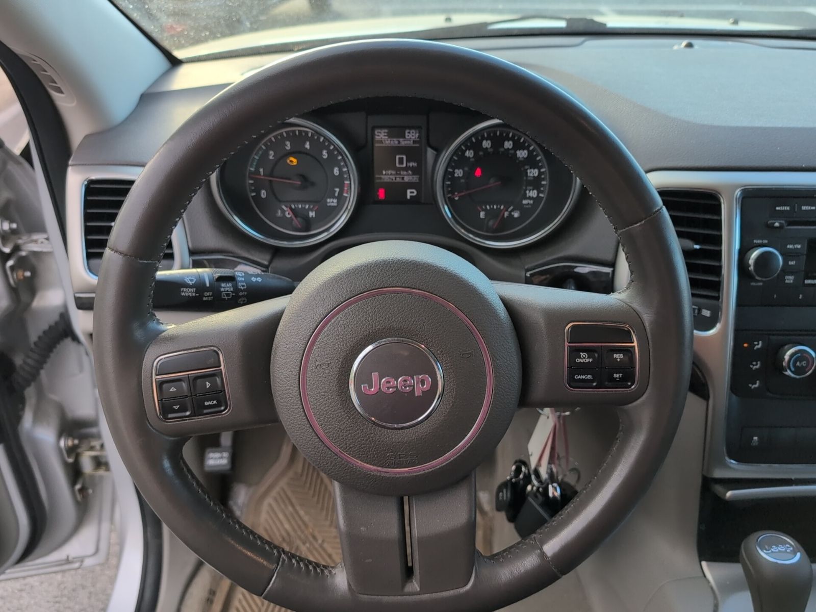 2011 Jeep Grand Cherokee Laredo photo 10