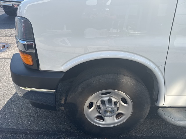 2023 Chevrolet Express 2500 Work Van photo 3