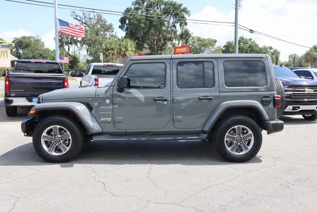 2021 Jeep Wrangler Unlimited Sahara photo 4