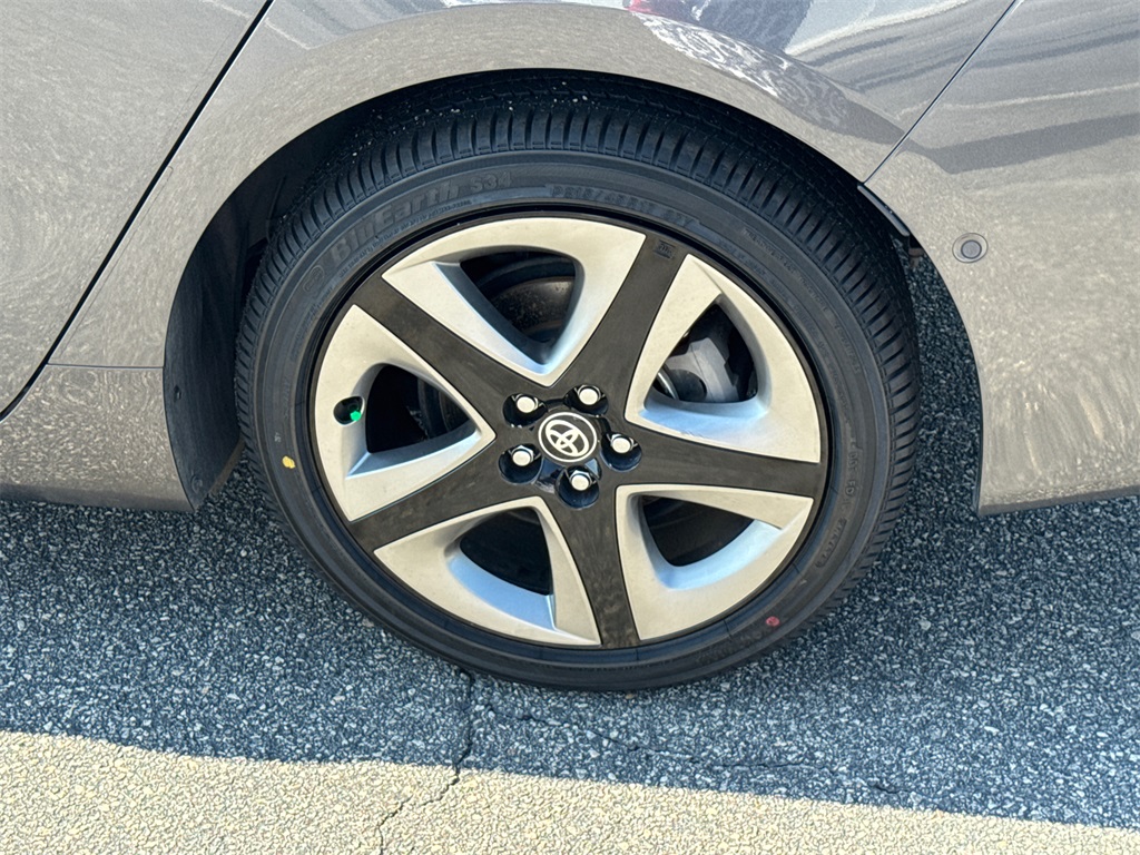 2022 Toyota Prius XLE photo 19