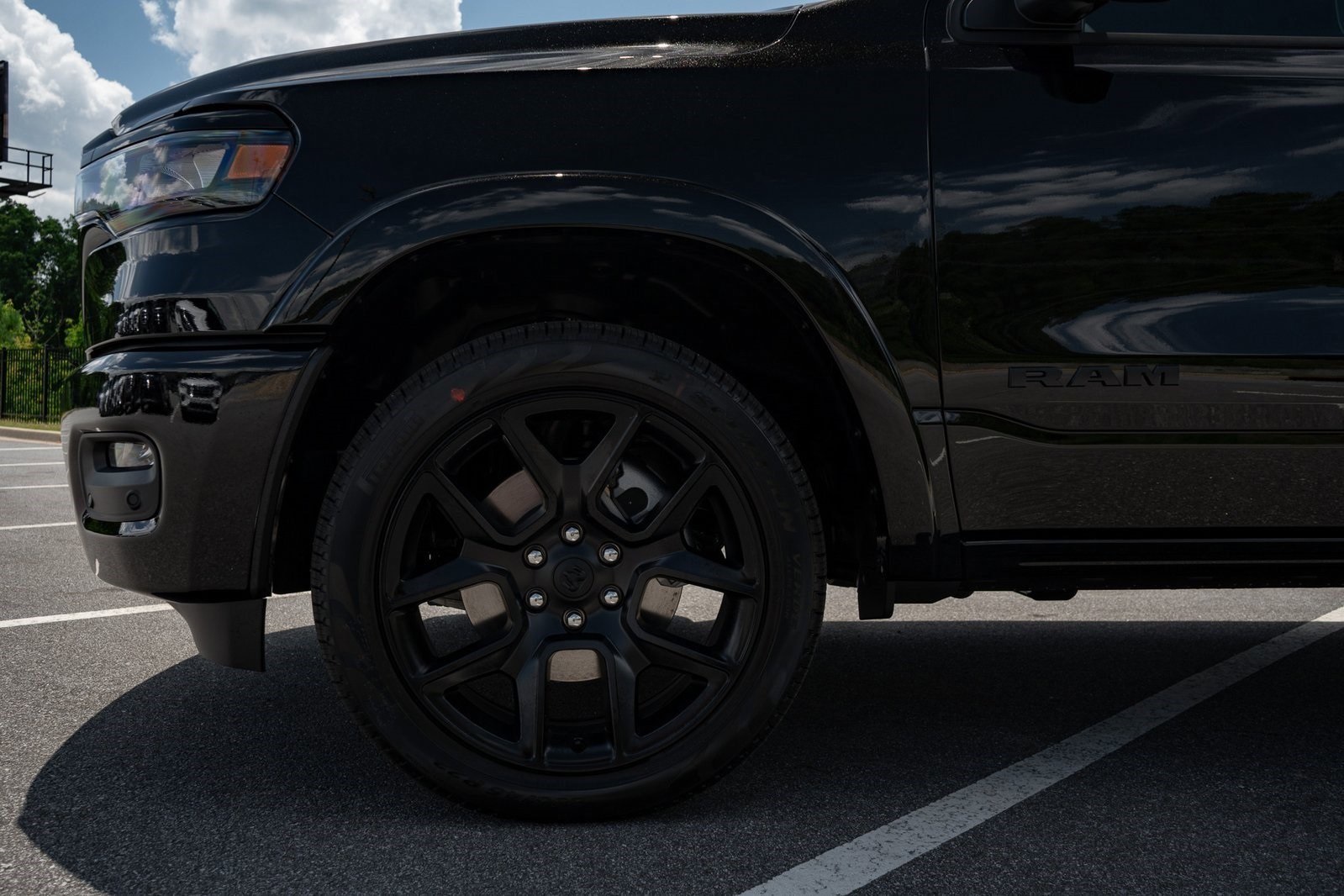 2025 Ram 1500 Laramie photo 2