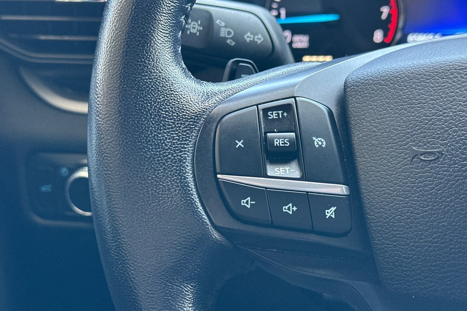 2020 Ford Explorer XLT photo 24