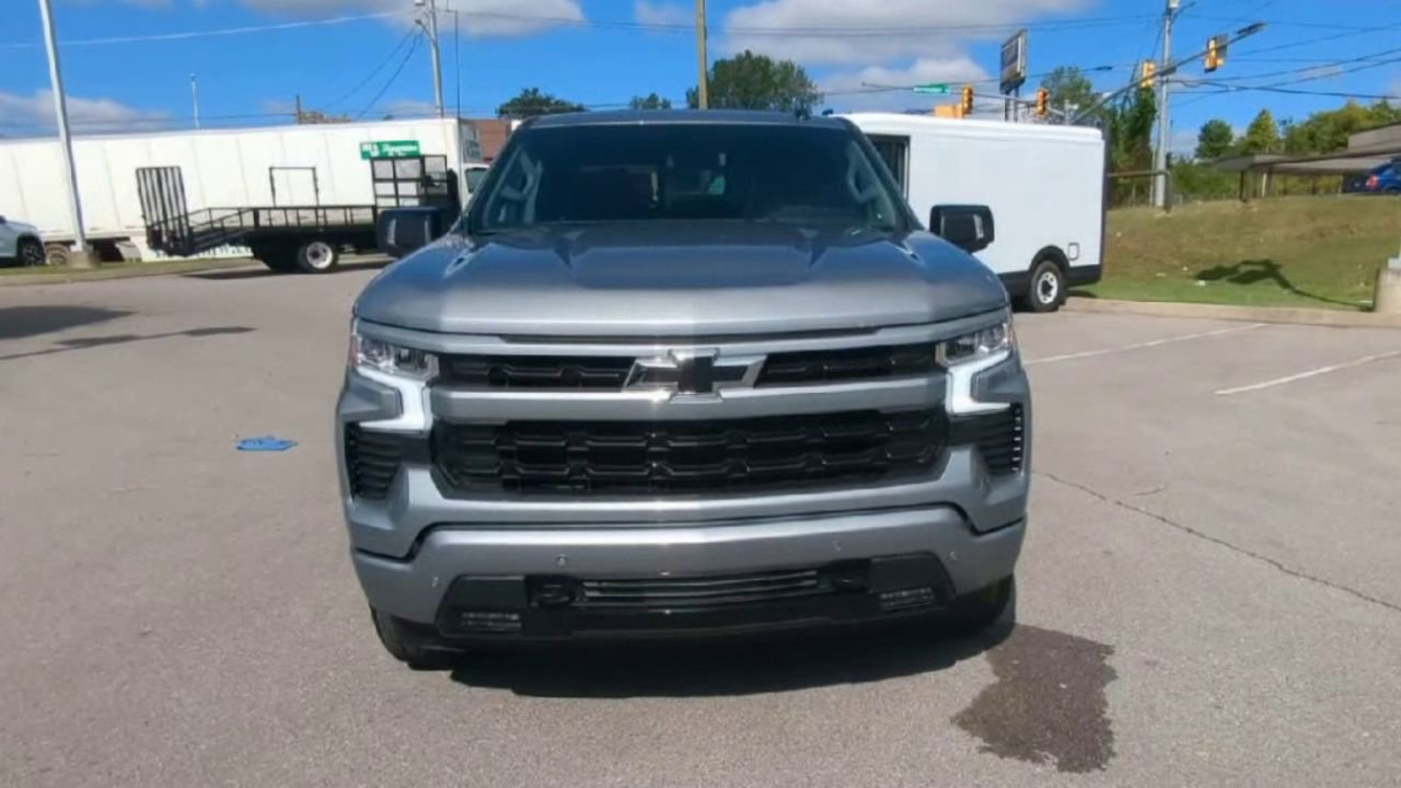 2026 Chevrolet Silverado 1500 RST photo 3