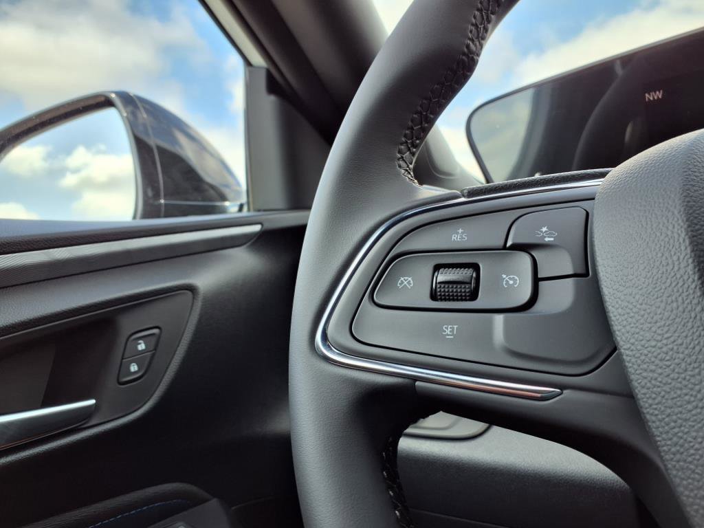 2025 Buick Envista ST photo 8