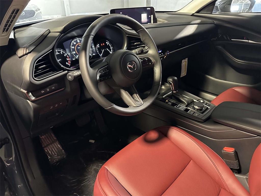 2026 Mazda CX-30 2.5 S Carbon photo 2