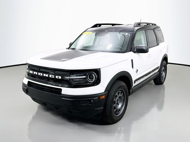 2024 Ford Bronco Sport Outer Banks photo 3