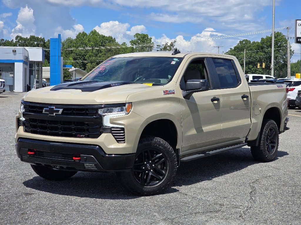 2023 Chevrolet Silverado 1500 LT Trail Boss photo 2