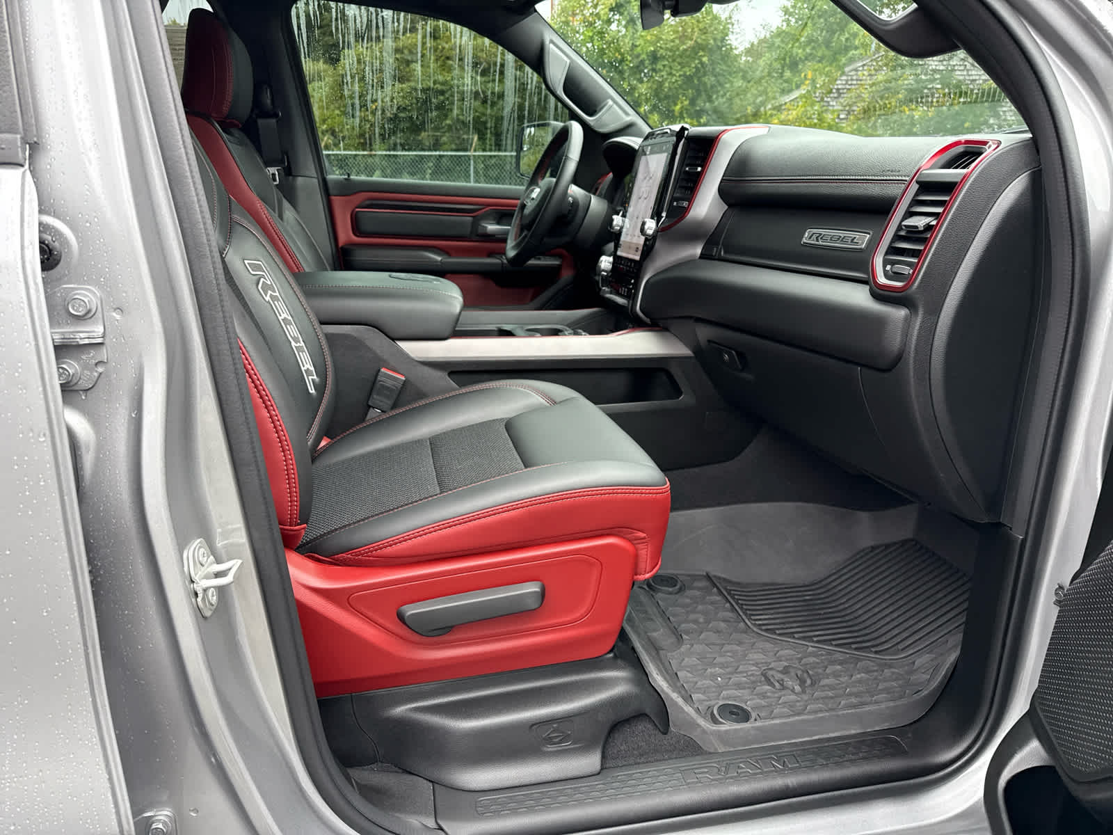 2025 Ram 1500 Rebel photo 22