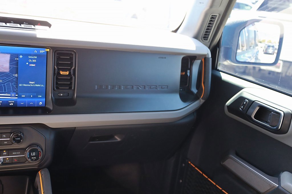 2021 Ford Bronco Base photo 19