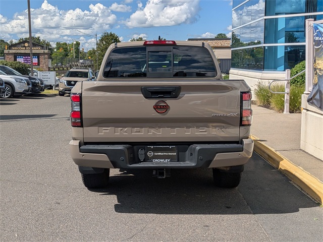 2022 Nissan Frontier PRO-4X photo 3