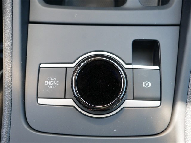 2025 Volkswagen Tiguan SE photo 9