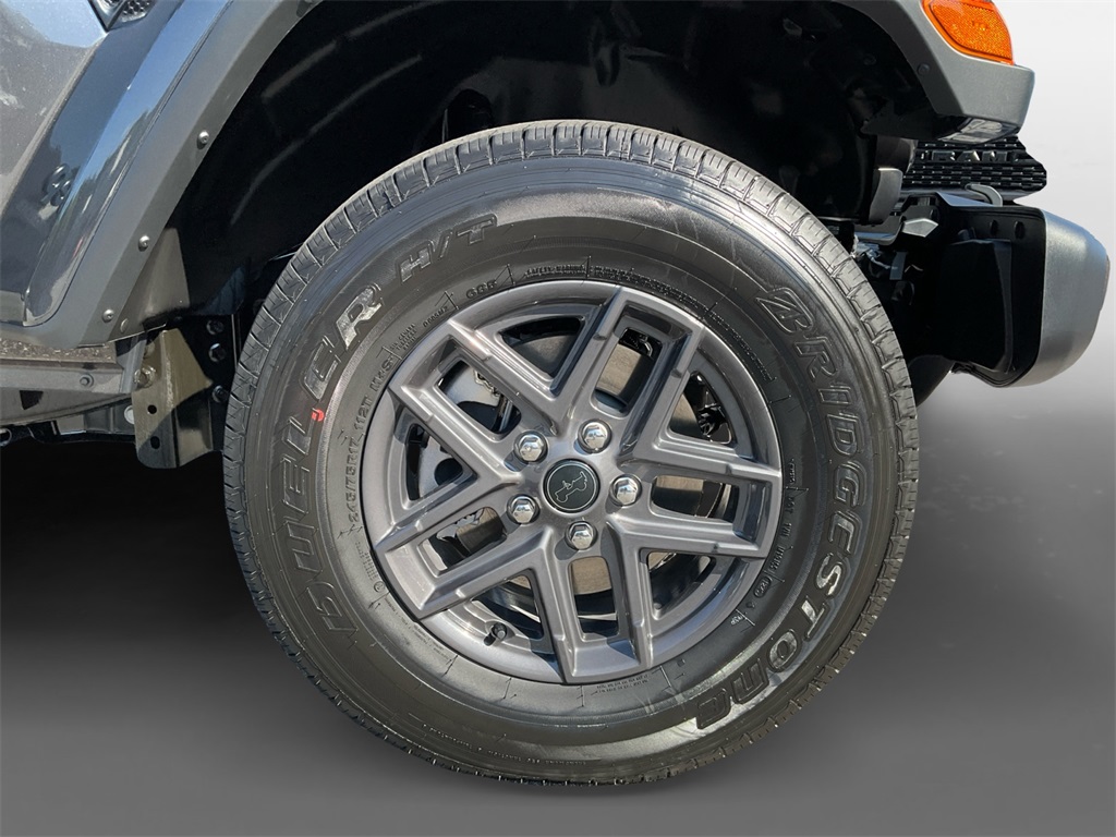 2025 Jeep Gladiator Sport S photo 8