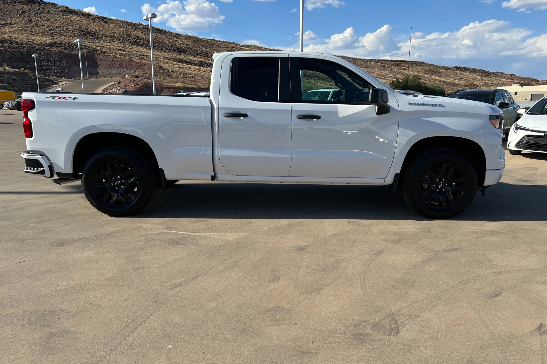 2025 Chevrolet Silverado 1500 Custom photo 6
