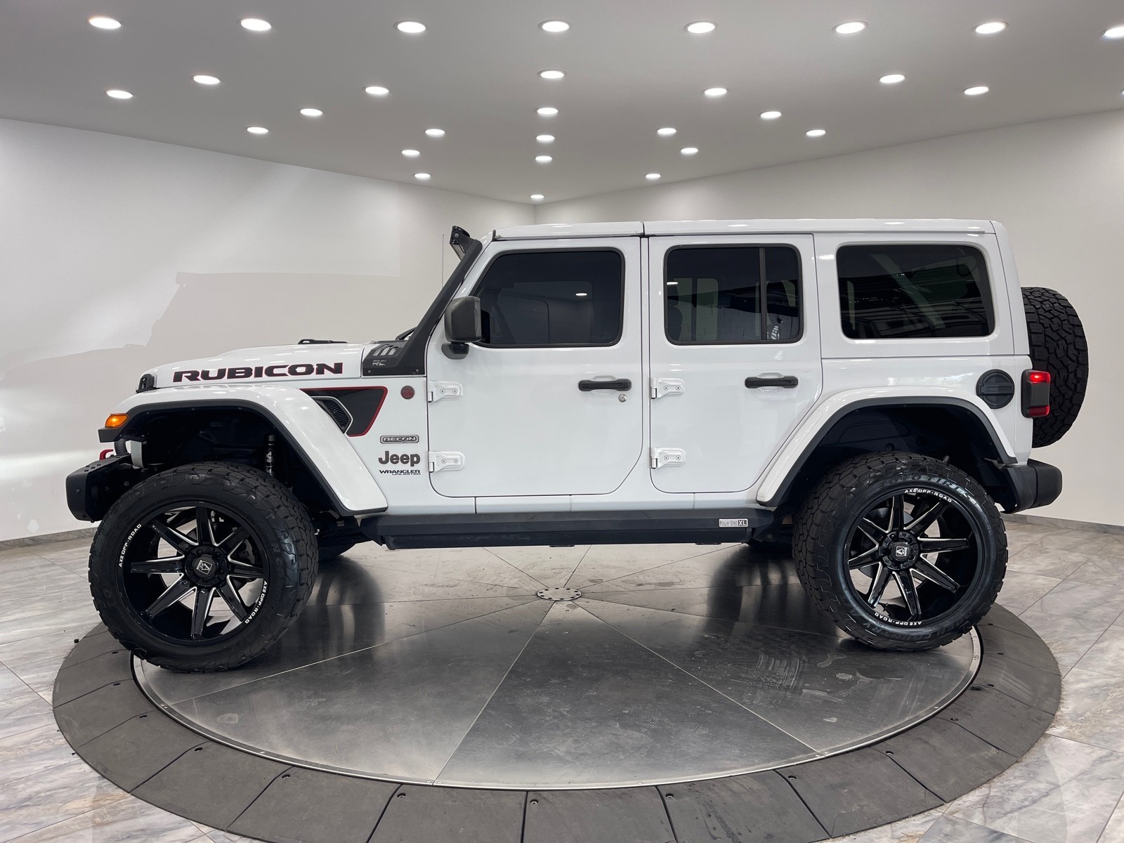 2020 Jeep Wrangler Unlimited Recon photo 4