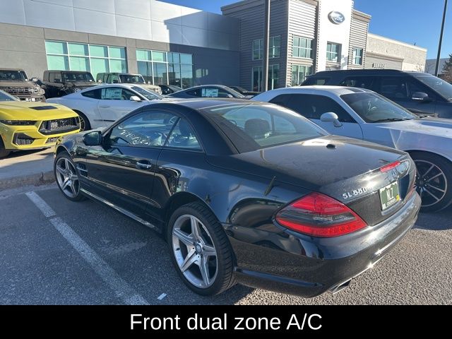 2011 Mercedes Benz SL 550 photo 2