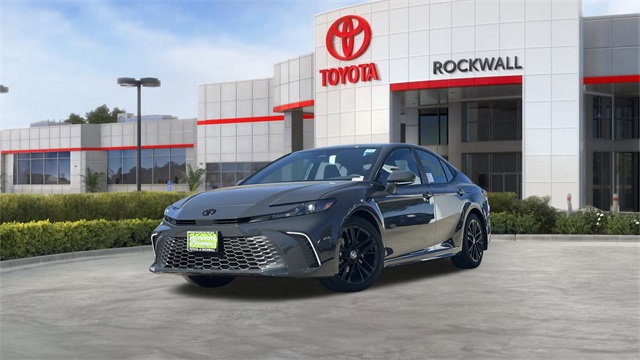 2026 Toyota Camry SE's photo
