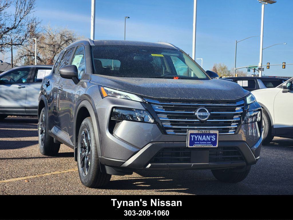 2026 Nissan Rogue SV's photo
