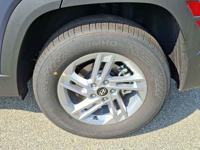 2025 Hyundai Tucson SE photo 4