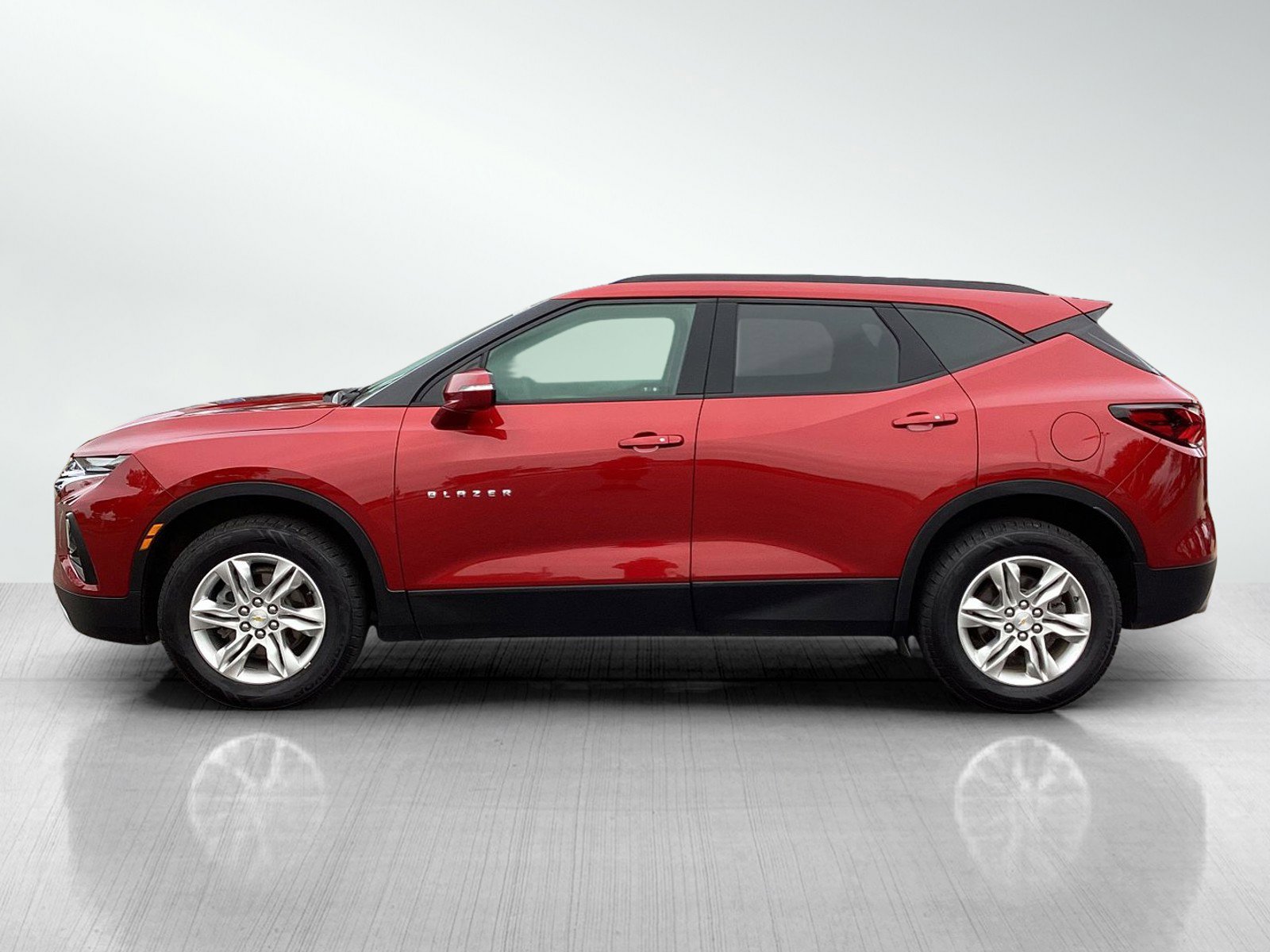 Used 2022 Chevrolet Blazer 2LT with VIN 3GNKBHR44NS134962 for sale in Brainerd, Minnesota
