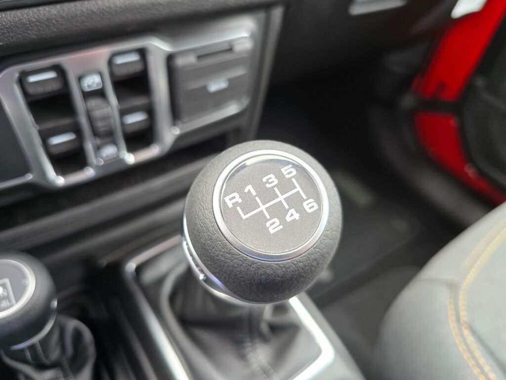 2025 Jeep Wrangler Sport S photo 35