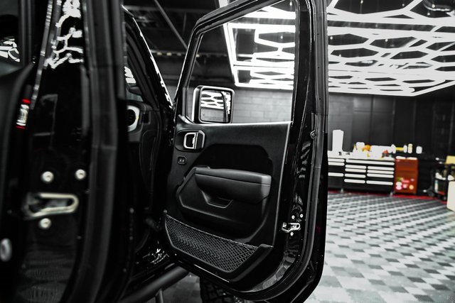2025 Jeep Wrangler Sport S photo 12