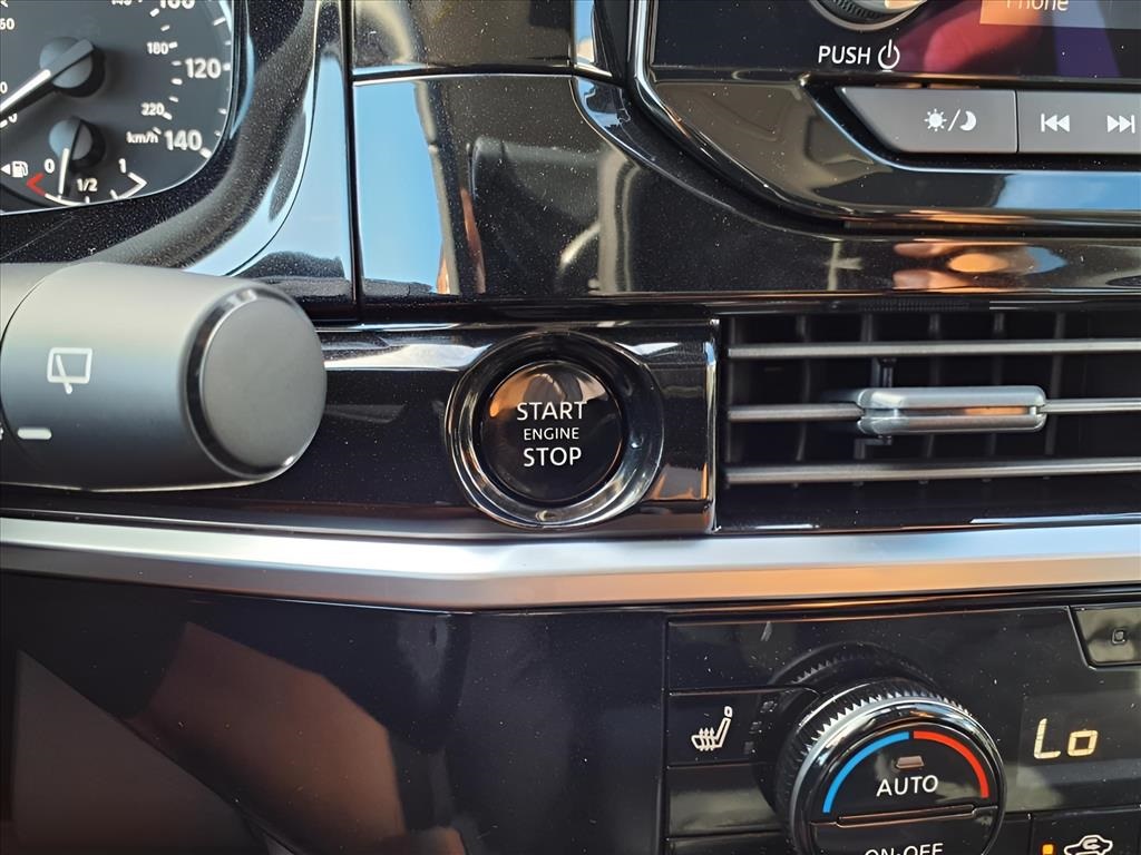 2025 Nissan Pathfinder SV photo 23