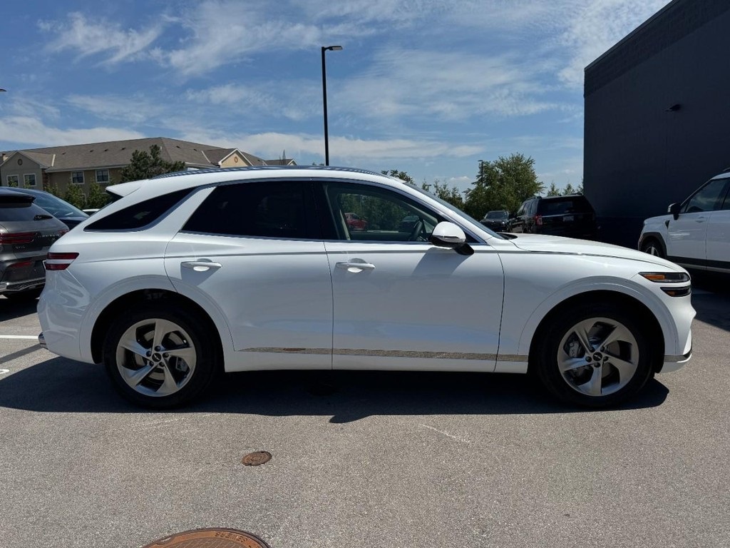 2026 Genesis GV70 2.5T Select photo 2