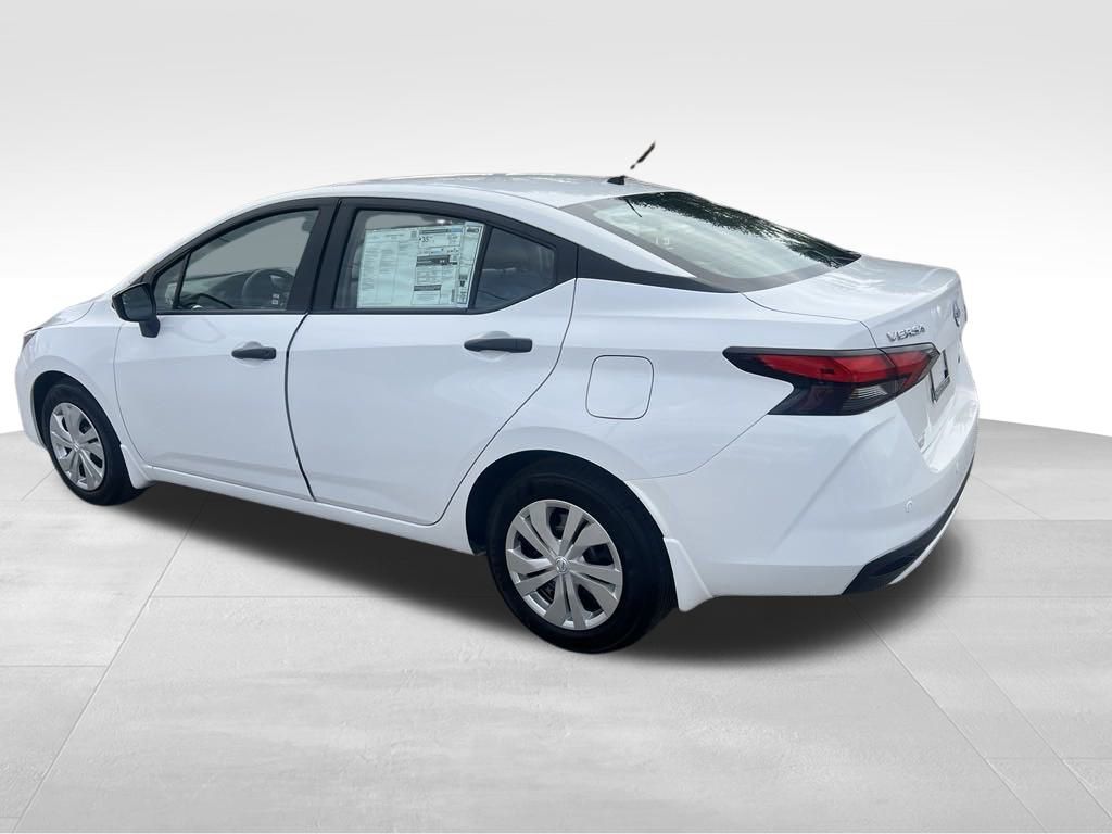 2025 Nissan Versa S photo 3