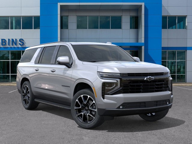 2025 Chevrolet Suburban RST photo 4