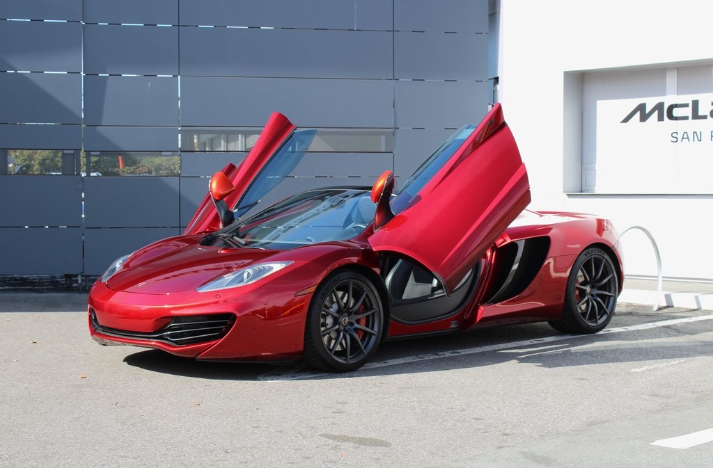 2013 McLaren 12C
