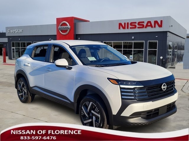 2025 Nissan Kicks SV's photo