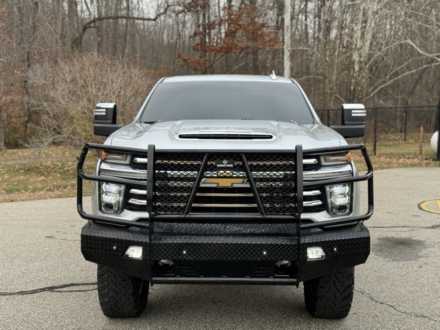 2023 Chevrolet Silverado 2500HD High Country photo 2