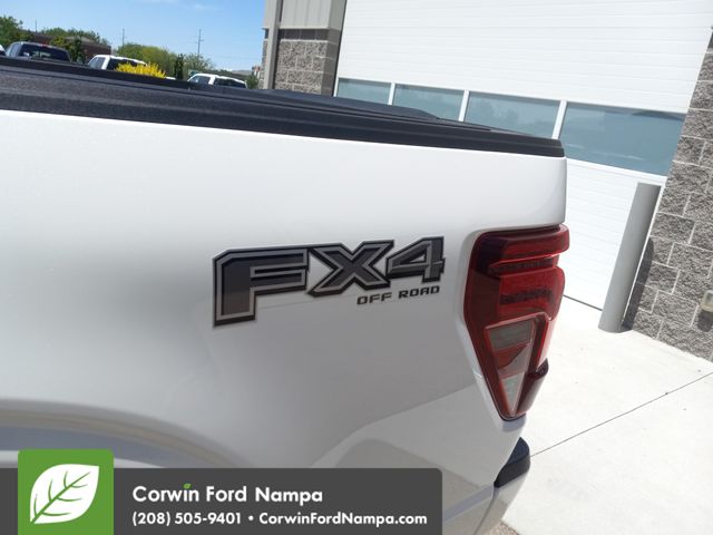 2025 Ford F-150 Lariat photo 28