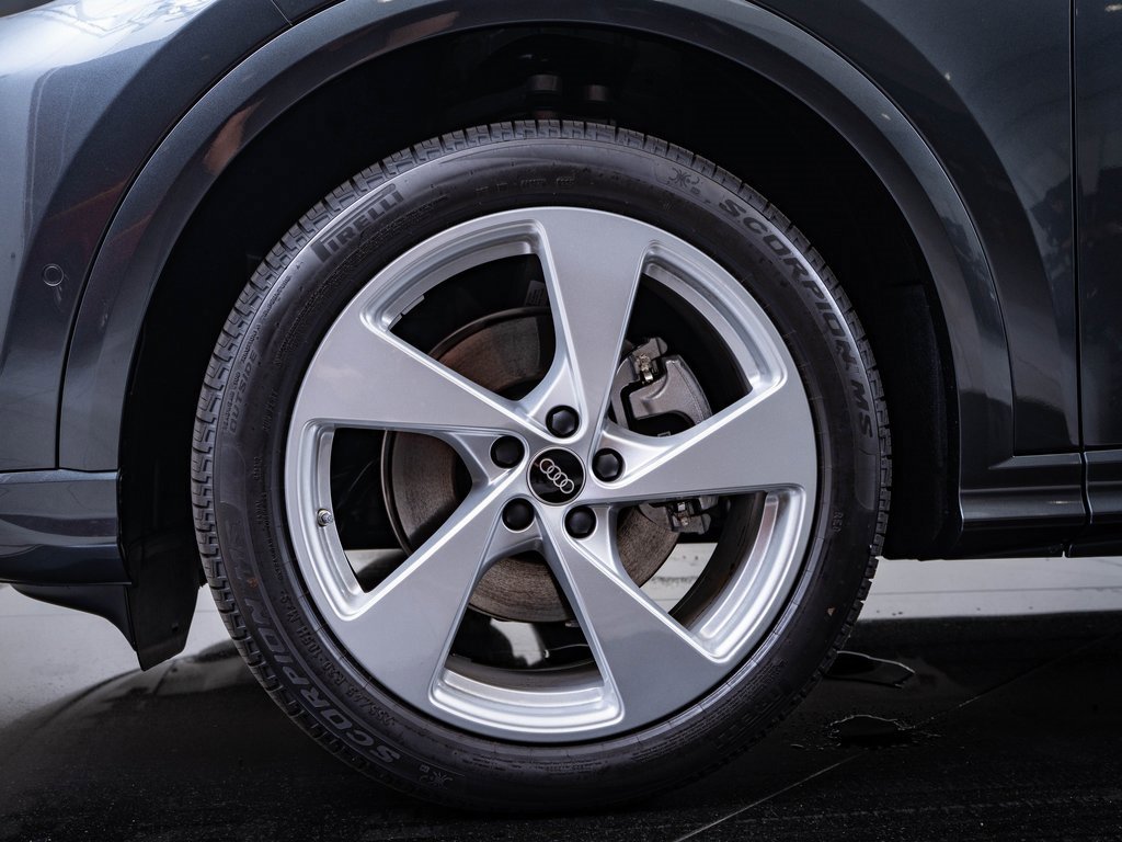 2025 Audi Q5 2.0T Prestige photo 15